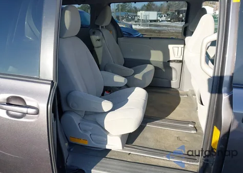 2012 Toyota Sienna Le V6 8 Passenger from USA, damaged, VIN 5TDKK3DC7CS211450